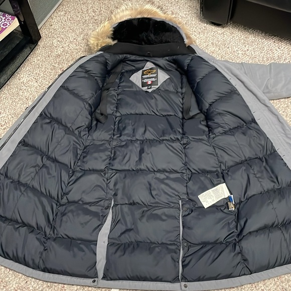 Canada Goose trillium parka - Picture 10 of 15